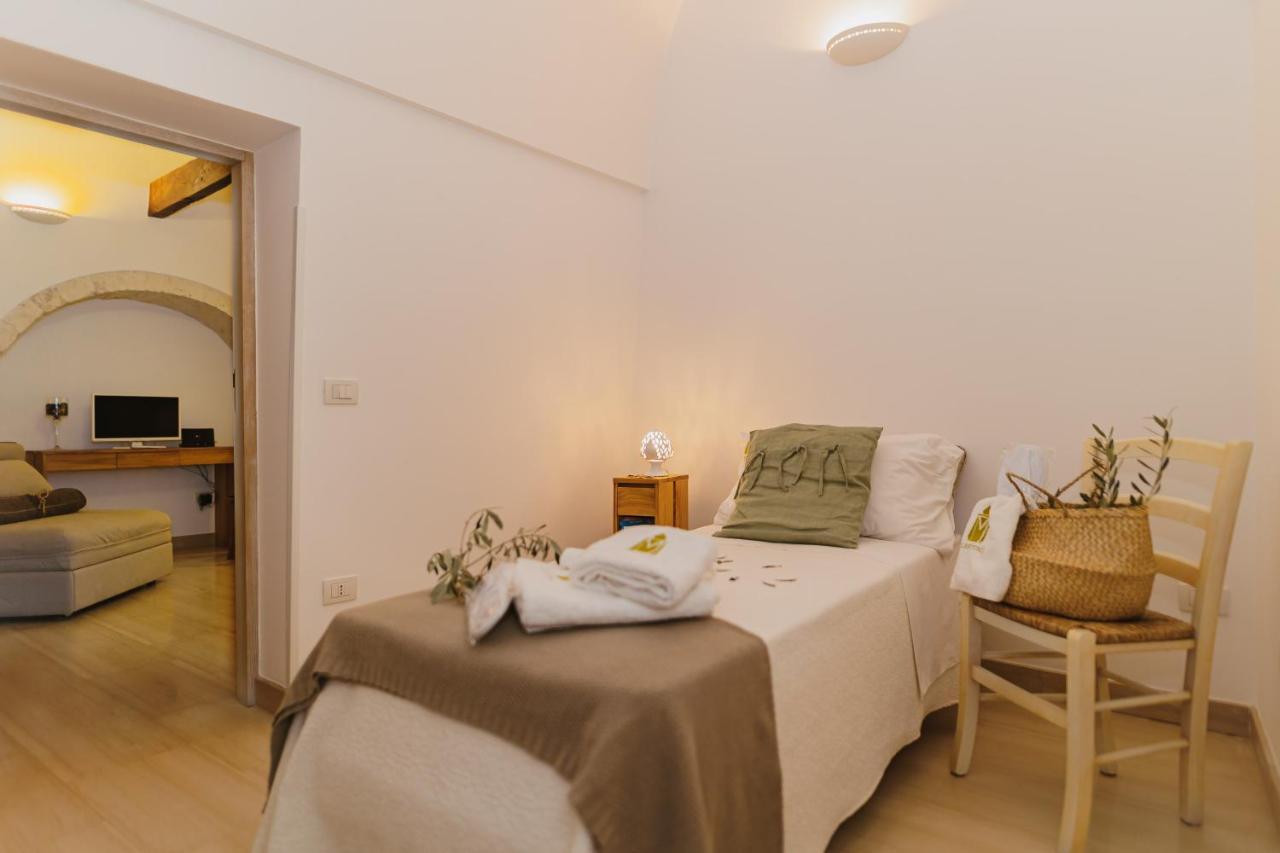 Milestones Modern Suite Trullo Jacuzzi Spa & Relax Alberobello Ngoại thất bức ảnh
